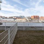 Apartly - Garden Z Prywatnym Ogrodem W Centrum# Parking Apartment